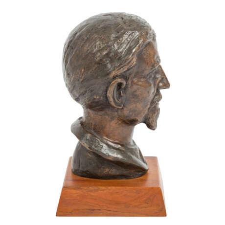 SCULPTURER/IN 20th c., portrait bust "Wilhelm Maybach". - Foto 4