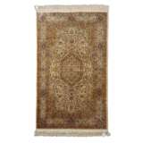Oriental silk carpet. HEREKE, 150x93 cm. - Foto 1