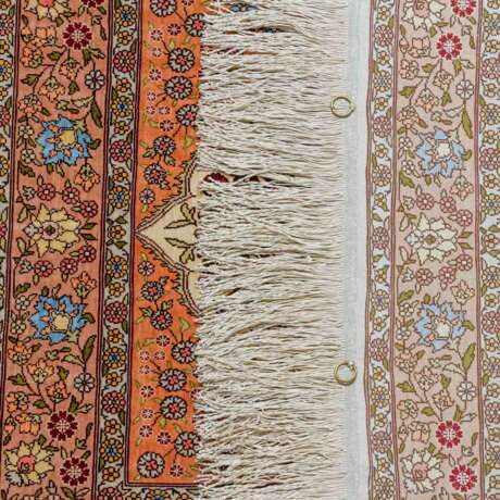 Oriental silk carpet. HEREKE, 1980s, 91x63 cm. - Foto 3
