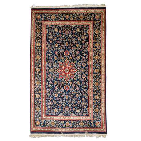 Oriental carpet. PERSIA, 20th century, 225x138 cm. - Foto 1