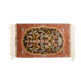 Oriental silk carpet. HEREKE, 20th century, 48x31 cm. - Foto 1