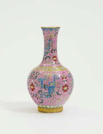 Vase - photo 1