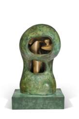 HENRY MOORE (1898-1986)