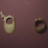 A GROUP OF TWO JADE ARCHER’S RINGS, SHE - photo 1
