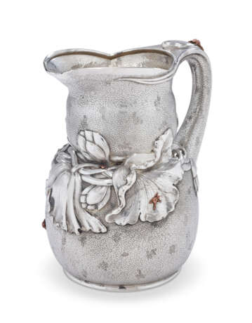 AN AMERICAN SILVER AND MIXED-METAL WATER PITCHER - фото 1