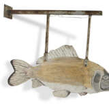 A LARGE CARVED AND PAINTED FISH MARKET SIGN - Foto 1