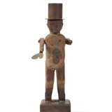 A CARVED AND PAINTED PINE AND TIN WHIRLIGIG OF A MAN - фото 4