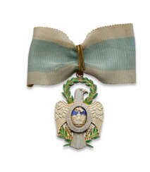 THE ORDER OF THE CINCINNATI: A FRENCH ENAMELED SILVER-GILT EAGLE