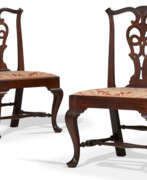 Джон Таунсенд (1733 - 1809). A PAIR OF CHIPPENDALE CARVED MAHOGANY SIDE CHAIRS