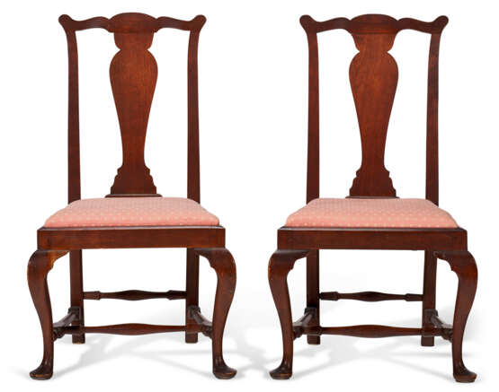 A PAIR OF CHIPPENDALE MAHOGANY SIDE CHAIRS - Foto 2