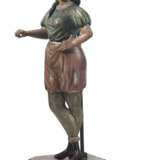 A CARVED AND POLYCHROME PAINT-DECORATED CIGAR STORE FIGURE OF A `THEATRICAL FIGURE` - Foto 2
