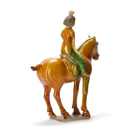 A GROUP OF THREE TANG-STYLE SANCAI-GLAZED POTTERY EQUESTRIAN FIGURES - photo 8