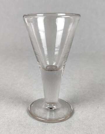 Biedermeier Stumpen Glas um 1840 - photo 1