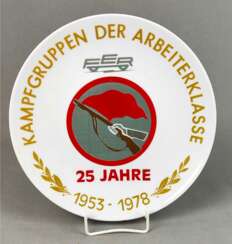 Ehrenteller 25 Jahre Kampfgruppen 1978