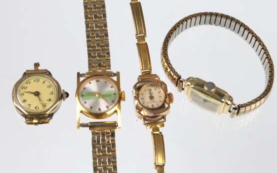 4 Damen Armbanduhren - photo 1