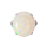 Ring with fine white opal with vivid color play, - photo 2