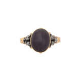 Ring with garnet cabochon and diamond roses, - фото 2