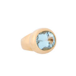 Ring with oval faceted aquamarine ca. 22 ct