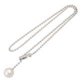 GELLNER necklace with South Sea pearl and diamonds totaling approx. 0.18 ct, - фото 3