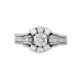 Ring with diamonds total ca. 0,90 ct, - photo 2