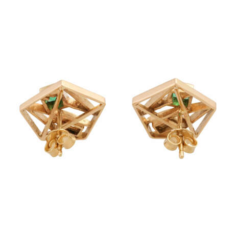 Pair of stud earrings with tsavorites and diamonds - photo 4