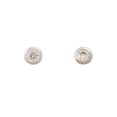 WEMPE pair of stud earrings with diamonds - photo 1