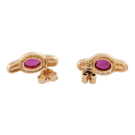 Stud earrings with ruby and diamonds together ca. 0,45 ct, - фото 4