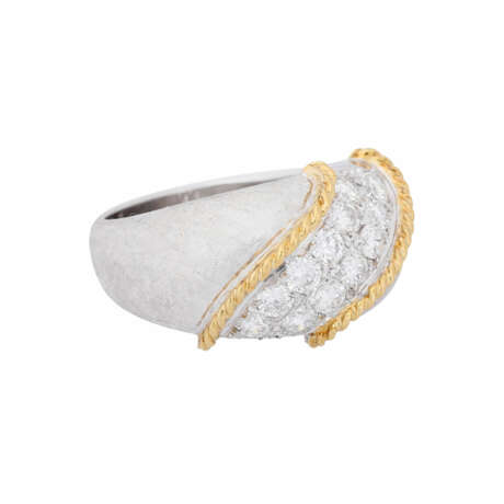 Ring with diamonds of total approx. 0,72 ct (engraved), - photo 1