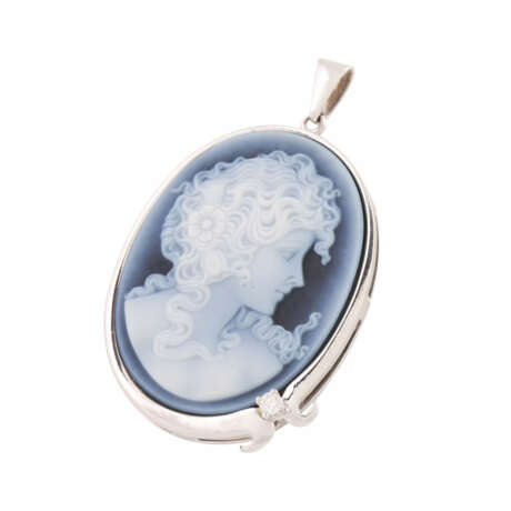 Pendant with agate cameo and diamond ca. 0,06 ct, - фото 2