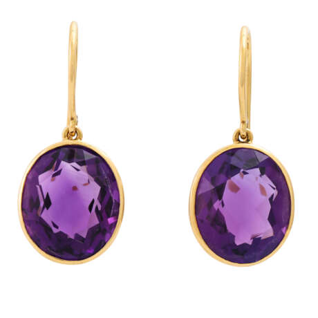 Earrings with oval faceted amethysts, - фото 1