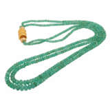 2-rhg necklace of faceted emerald rondelles, - фото 3