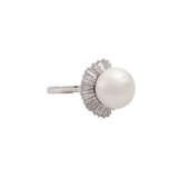 Ring with South Sea pearl and diamonds - photo 1