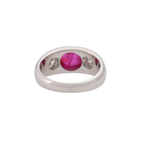 Ring with ruby cabochon and 2 diamonds - photo 4