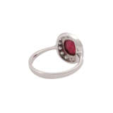 Ring with ruby cabochon and diamonds - photo 3