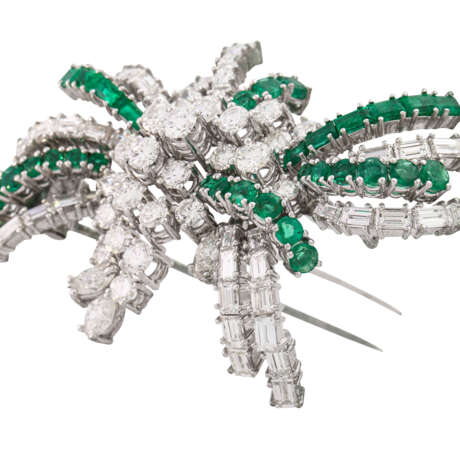 Brooch with emeralds and diamonds - Foto 6