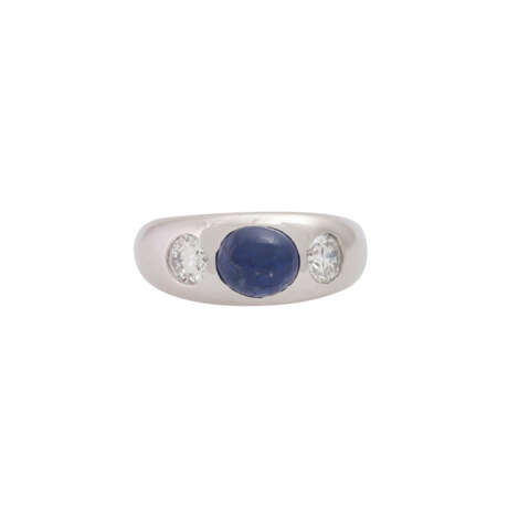 Ring with sapphire cabochon and diamonds - photo 2