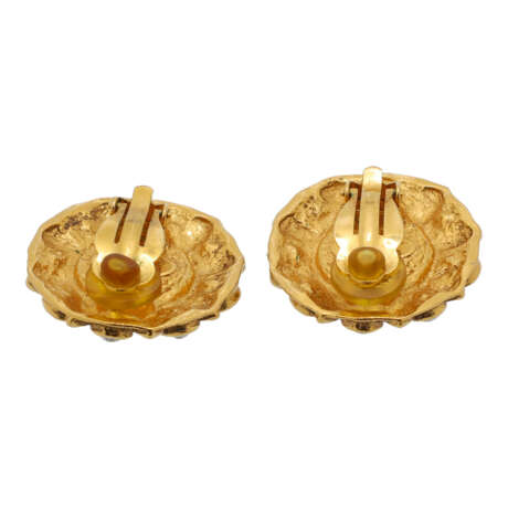 CHANEL VINTAGE costume jewelry ear clips. - photo 3