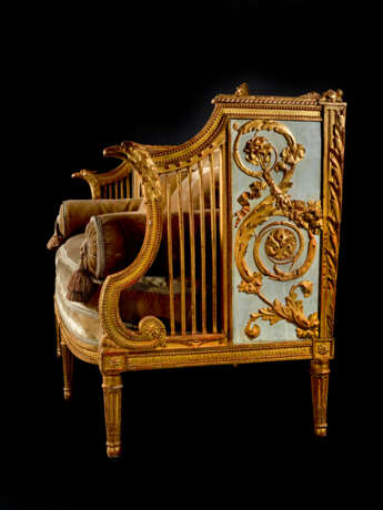 A LOUIS XVI PARCEL-GILT AND GRAY-PAINTED CANAPE - Foto 2