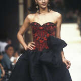 GIVENCHY HAUTE COUTURE AUTOMNE HIVER 1990-1991 - фото 7