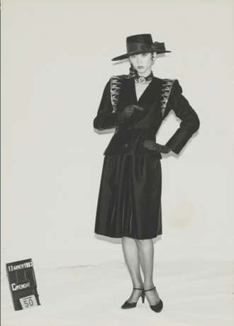 GIVENCHY HAUTE COUTURE AUTOMNE HIVER 1983-1984 - photo 5