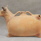A SICILIAN POTTERY ASKOS IN THE FORM OF A BULL - фото 3