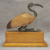 AN EGYPTIAN ALABASTER, BRONZE AND RED JASPER IBIS - photo 2