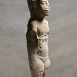 AN EGYPTIAN NUMMULITIC LIMESTONE FIGURE OF AN AMARNA PRINCESS - photo 11