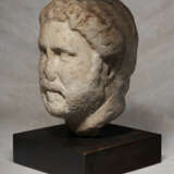 A ROMAN MARBLE PORTRAIT HEAD OF THE EMPEROR HADRIAN - photo 6