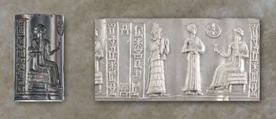 AN OLD BABYLONIAN HEMATITE CYLINDER SEAL - фото 1