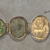 SIX EGYPTIAN FAIENCE AND STEATITE SCARABS - Foto 2