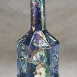 A ROMAN MOLD-BLOWN BLUE GLASS HEXAGONAL BOTTLE WITH DIONYSIAC SYMBOLS - фото 3