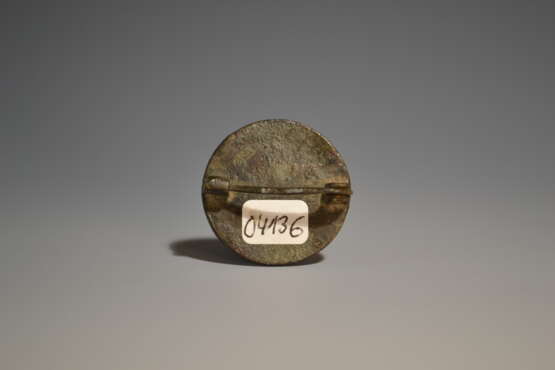 Ancient Roman Bronze Ultramarine Enamel Fibula - Foto 3