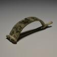 Ancient Roman Bronze Bow Fibula - Auktionsarchiv