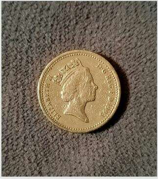 One Pound Coin British Elizabeth II England England. Металл Гравюра Classical Mythology Royal Великобритания 1993 1993 г. - фото 1